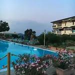 Stellamarina